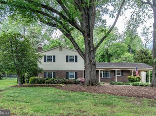 7128 Devonshire Rd, Alexandria, VA 22307