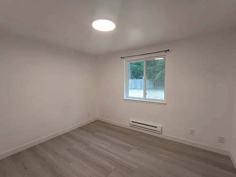7378 Haynes Ln NE #7378 — Photo 11
