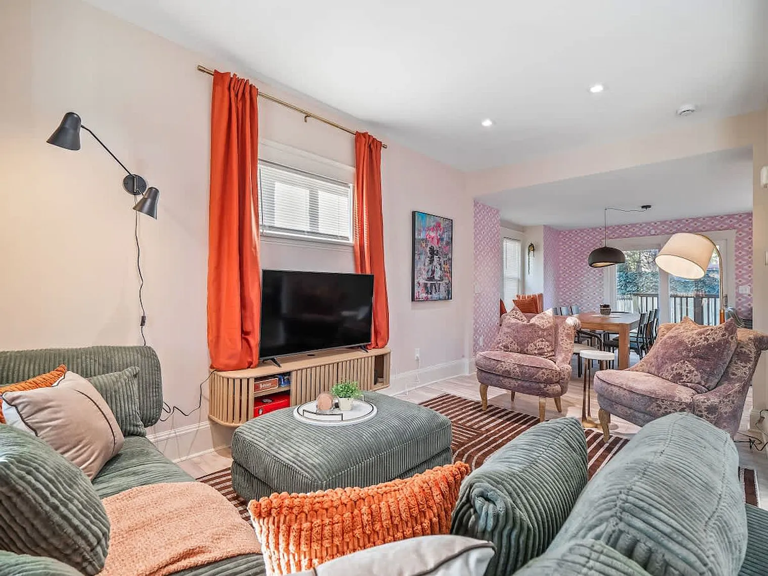4 bed, 2.0 bath, 1614 sqft, $5,815 — Photo 4