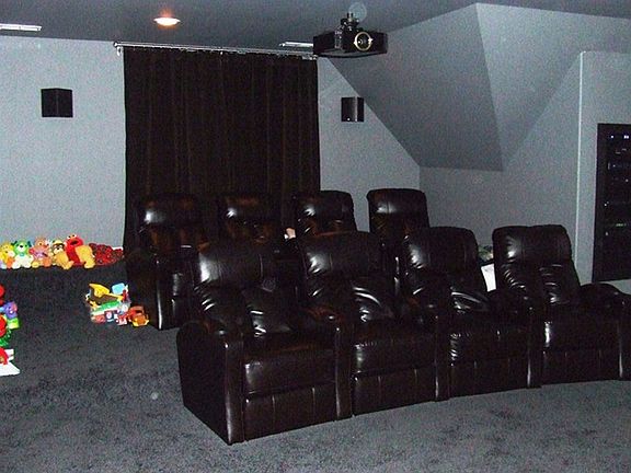 19' x 25' Media Rm with $35,000 Home Theater System!