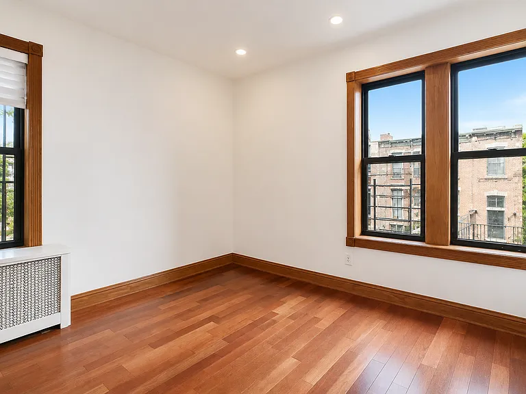295 Convent Ave #33 — Photo 9