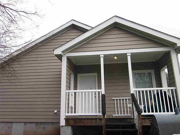 3rd image of 2307 Bell Ave NW