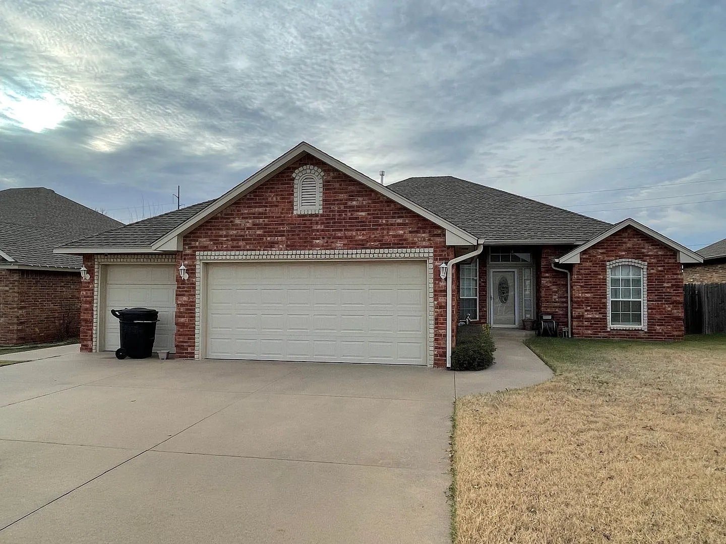 Rent 2 Own 1,902 Sqft - Moore Schools 4/2 - Move In Ready — Photo 1