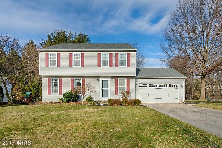 1st image of 207 Regent Dr