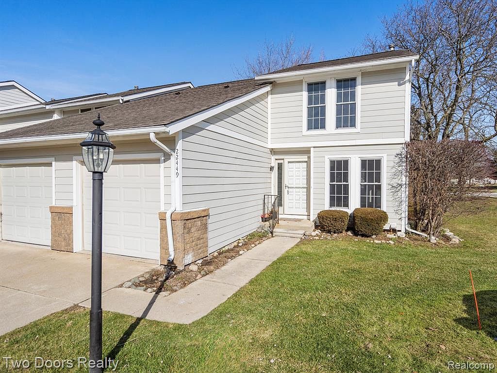 22449 Cranbrooke Dr, Novi, MI 48375 Zillow