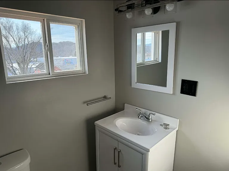624 Grant St #624 — Photo 4