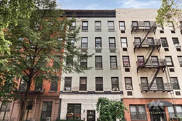 Rented by Cooper & Cooper Real Estate