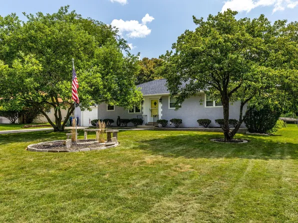 47 Meadowlark Ln, Columbus, OH 43214