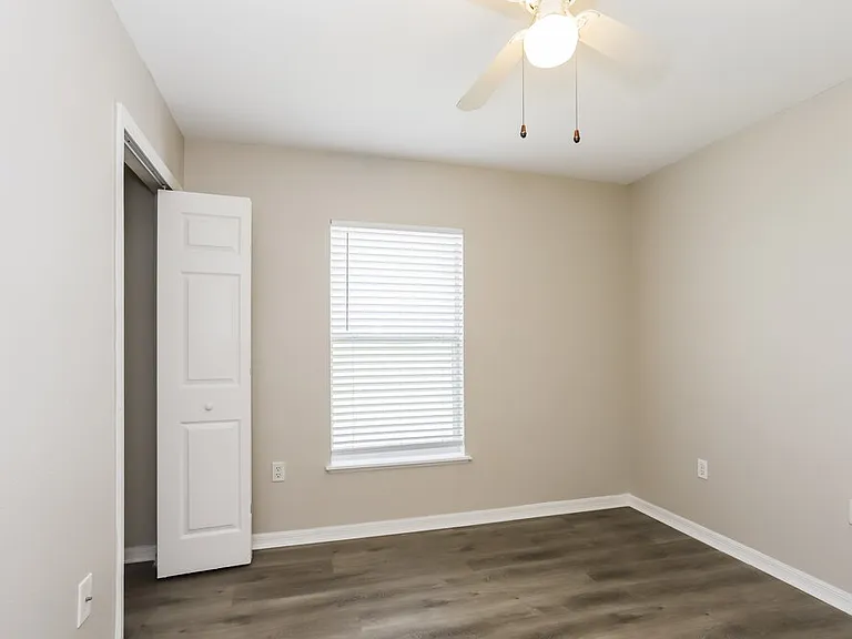 17031 Ongar Ct — Photo 12