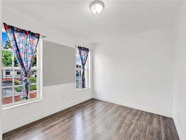 12775 SW 59th St — Photo 7