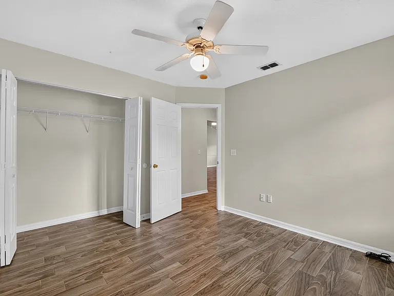 8038 SW 67th Rd — Photo 41