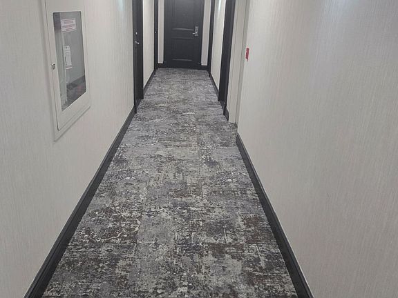 5th image of 308 Palmerston Ave #519