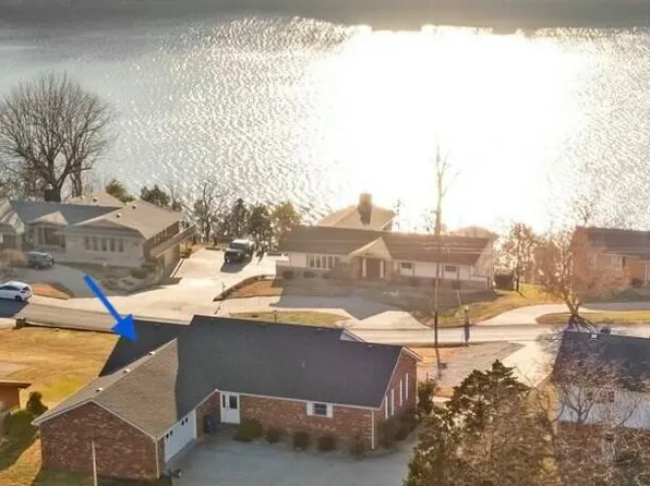 248 Lakeview Dr, Somerset, KY 42503