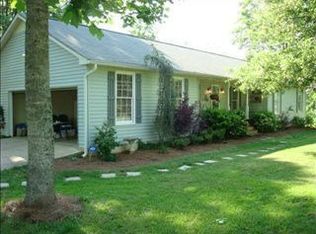 231 Cabin Rd, Newnan, GA 30265