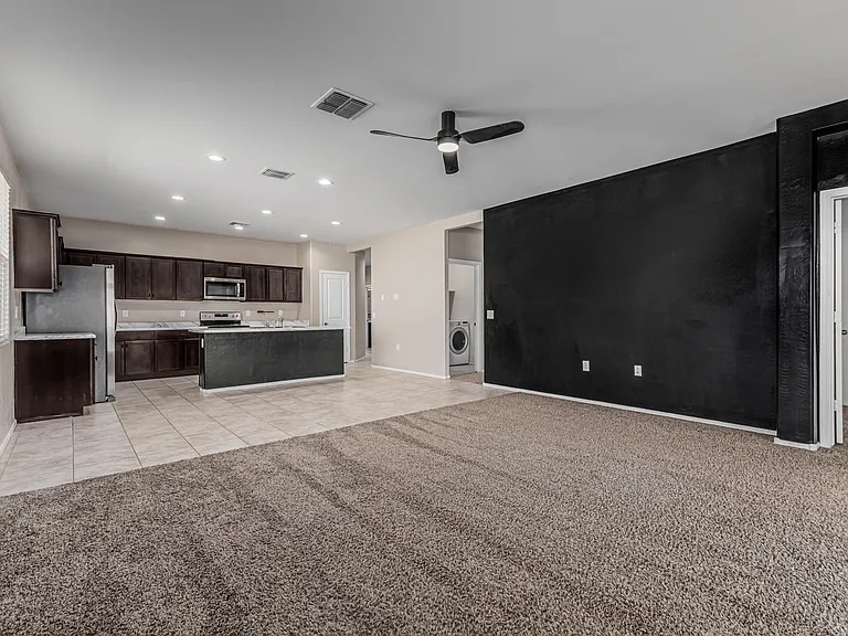 4656 W Nutmeg Ave — Photo 4