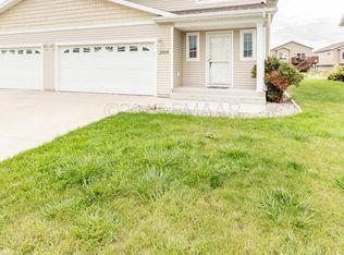 2604 54th Ave S, Fargo, ND 58104