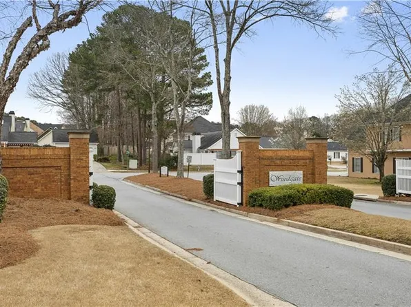 225 Woodstream Way, Fayetteville, GA 30214