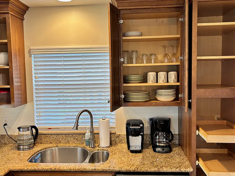 Well equipped kitchen