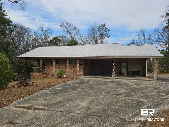 304 Sutherland Dr, Chickasaw, AL 36611