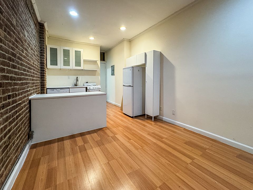 1st image of 71 Pineapple St APT A3