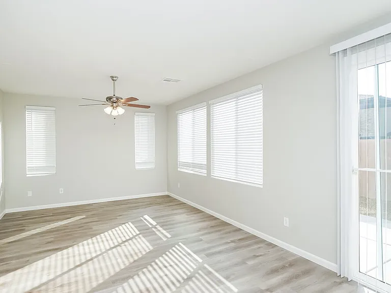 2405 Breckle Key Ave — Photo 8