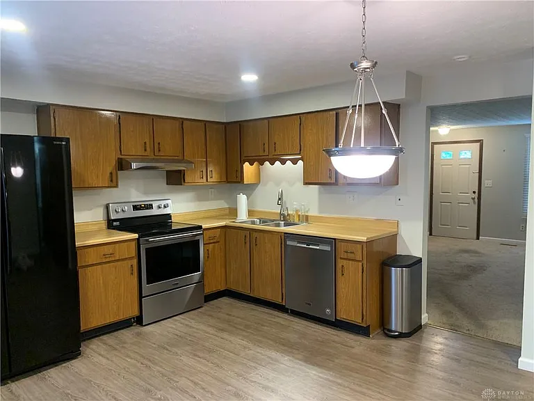 8770 Washington Colony Dr — Photo 6
