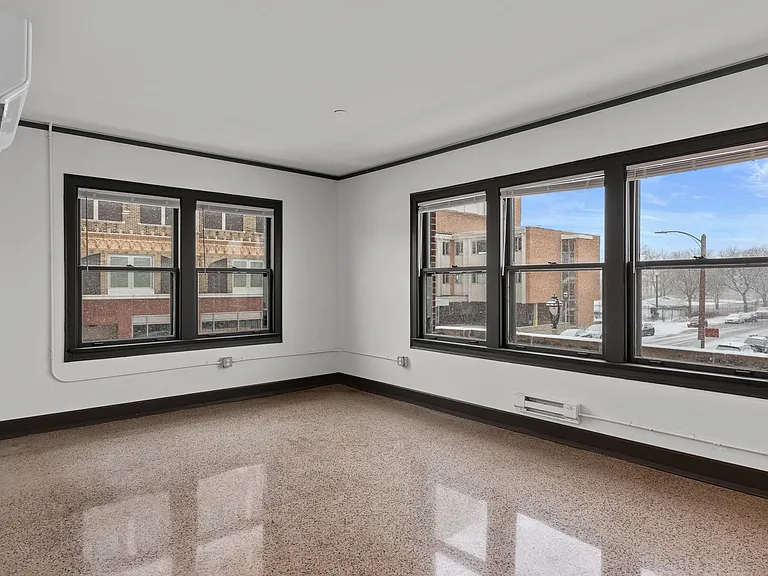 Concordia 27 Apartments - Free 1G Internet & Parking — Photo 37