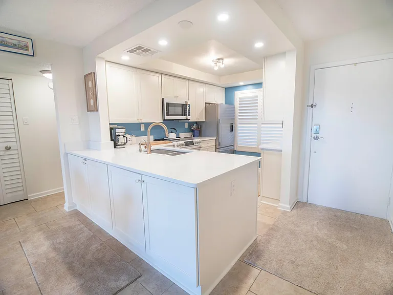 6051 Sun Blvd #106 — Photo 7
