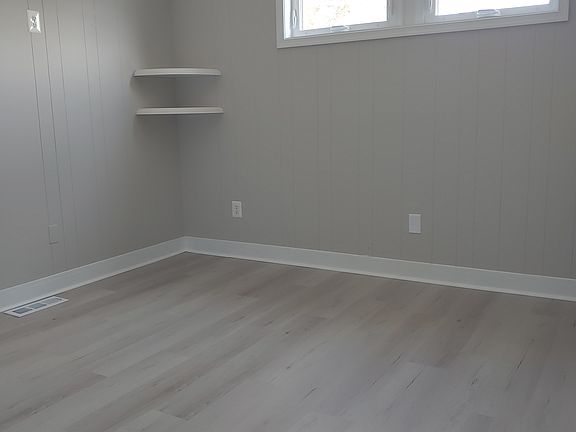 2nd large office space