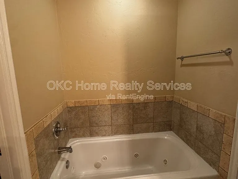 8020 Kaden Rd — Photo 15