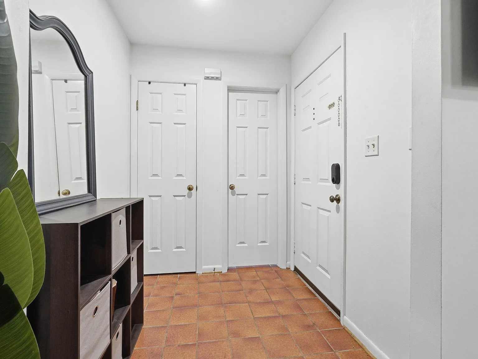 3 bed, 3.5 bath, 2131 sqft, $3,200 — Photo 4