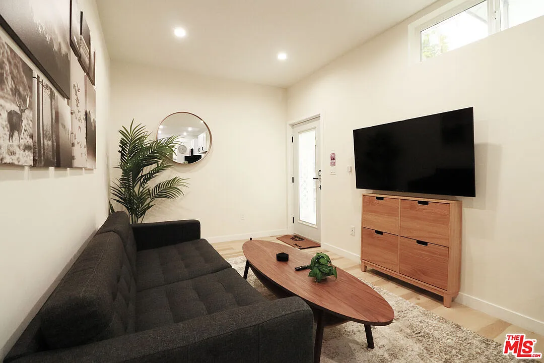 1 bed, 1.0 bath, 600 sqft, $3,450 — Photo 4