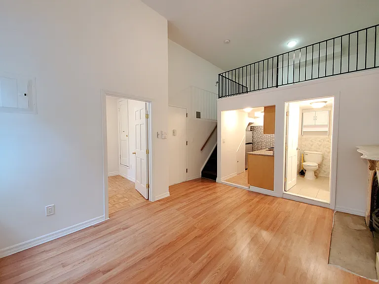 116 E 31st St #2G — Photo 11