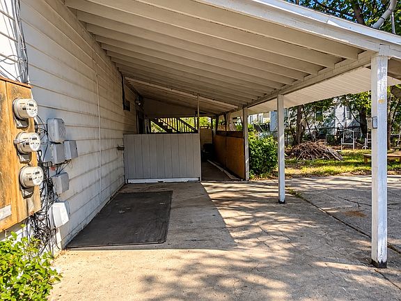 2nd image of 639 E Locust St APT 1