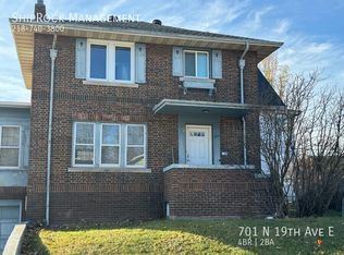 701 N 19th Ave E, Duluth, MN 55812