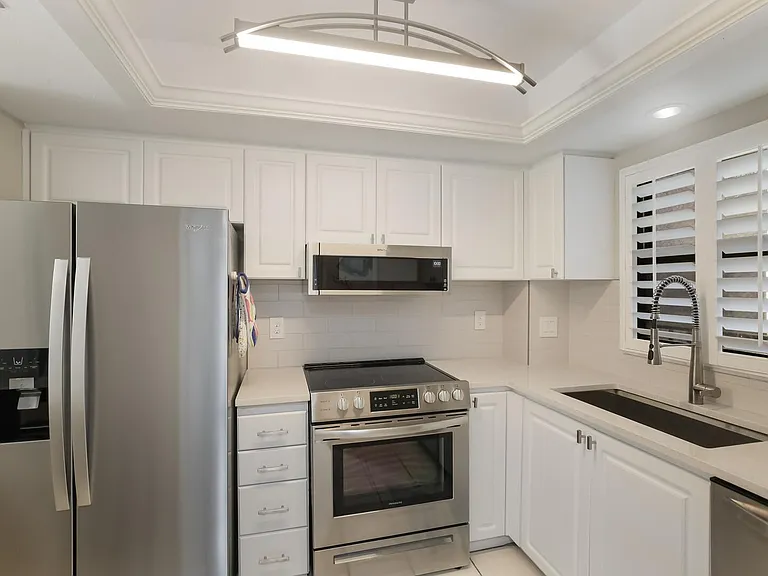 1001 Benjamin Franklin Dr #212 — Photo 11