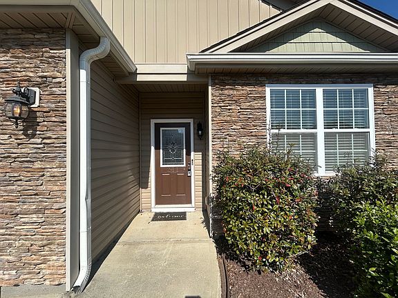 2nd image of 211 Addlestone Cir