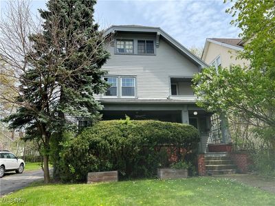 1695 Lee Rd, Cleveland Heights, OH, 44118