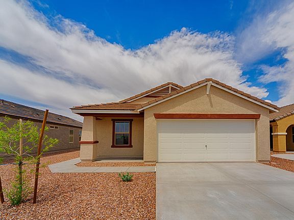 2nd image of 942 W Kachina Dr