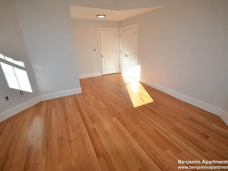 18 Murdock St #9 — Photo 12