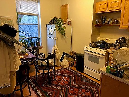 2nd image of 75 Henry St #1R
