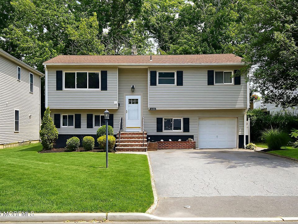 1st image of 1608 Oakwood Road