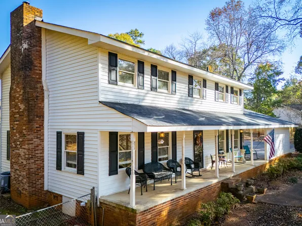 4049 Roy Ct, Douglasville, GA 30135