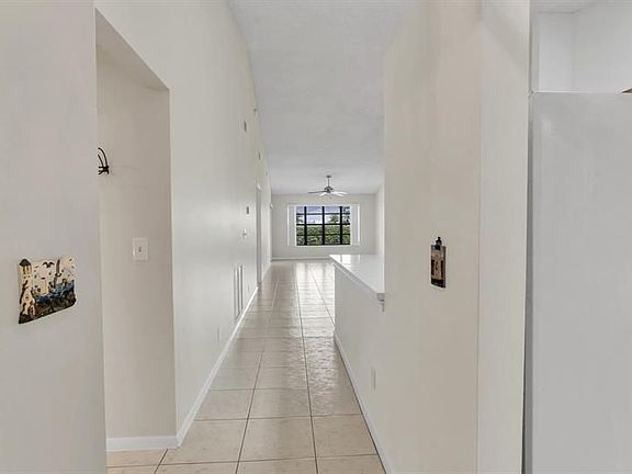 3rd image of 12185 Country Greens Blvd