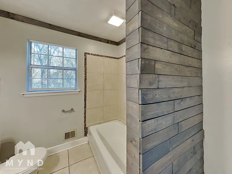 1118 Arrowhead Trl — Photo 15