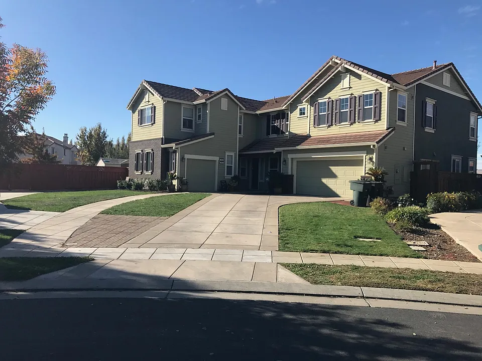 748 W La Canada Ave