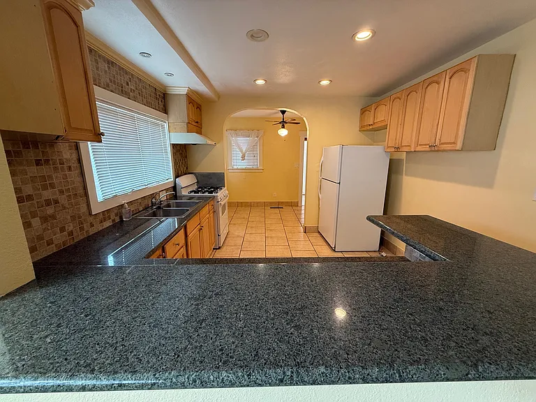 2715 Ritchie St — Photo 4