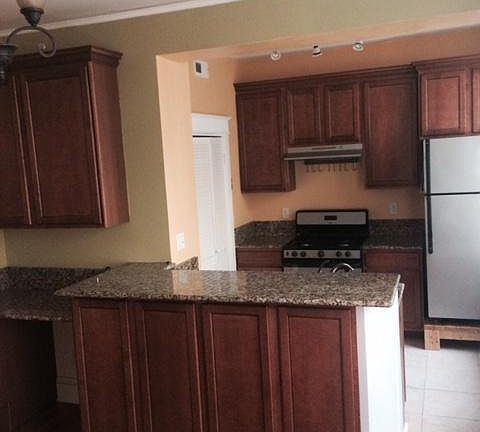2nd image of 230 E 40th St APT B2