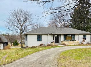 37521 Ridge Rd, Willoughby, OH 44094
