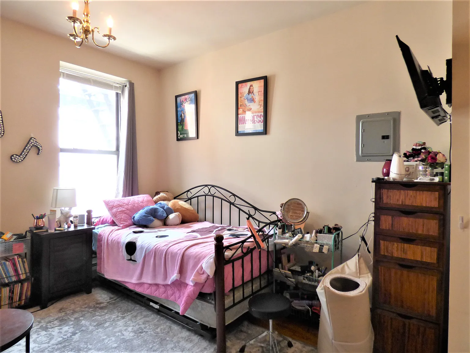 526 East 85th Street — Photo 3
